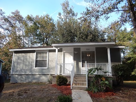 MODERN & Renovated 2/1 House w/ Big Bedrooms, Large Yard, & Deck! Stainless Steel Appliances & No Carpet! Available Now for $1325/Month property video