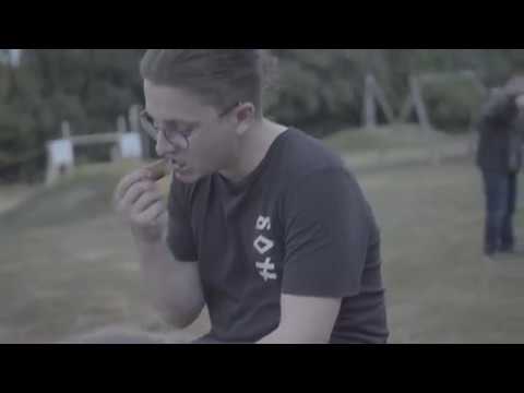 SZEUKERS - Uiltjes Slapen Niet (Videoclip)