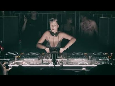 CLOUDY | FABRIK MADRID | SCHRANZ SET 06 / 12 / 2025