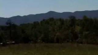 preview picture of video 'Dutchies View Bed and Breakfast near the Blue Ridge Parkway'