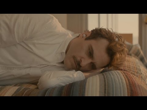 download lagu mp3 mp4 The Man Who Married A Robot The 1975, download lagu The Man Who Married A Robot The 1975 gratis, unduh video klip The Man Who Married A Robot The 1975