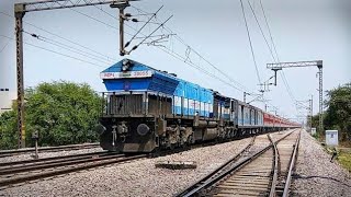preview picture of video 'High Speed Actions Of ICF & LHB Trains Including Rajdhani, Humsafar & Many More at Bhilai Nagar!'