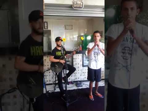 Eduardo costa de festas de família