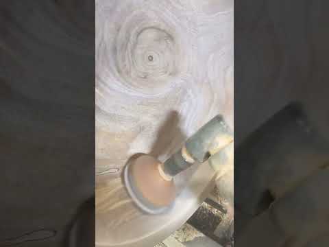 Episode 14: Sanding the inside of a bowl (end grain tool marks)