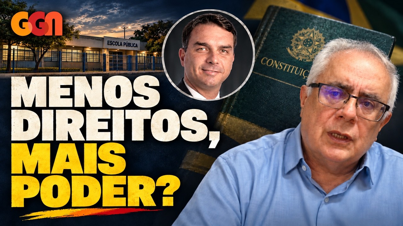 Nassif explica a ameaça de Flávio Bolsonaro à constituição