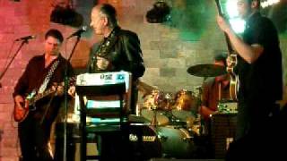 Charlie Musselwhite & The Alex Wilson Band - Sundown