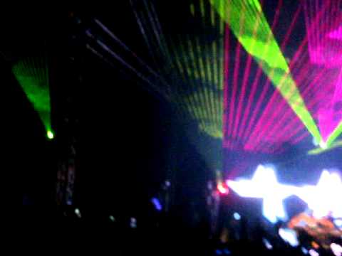 Swedish House Mafia - Leave The World Behind @ Creamfields 2010