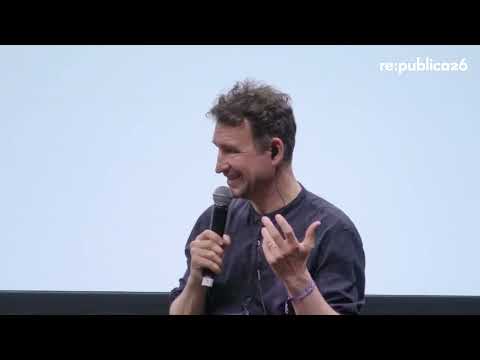Video Thumbnail: re:publica 26: Henning Besser – Wie geht sowas wie Deichkind?