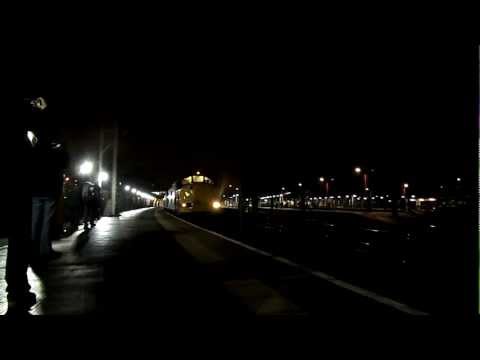 37608+37609 leave Crewe with 2 tone and thrash with 37218 DIT