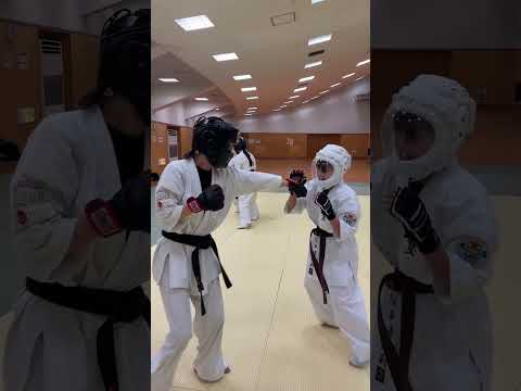 女子総合格闘技スパーリング #武道塾 #総合格闘技 #空手