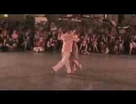 Andrea Misse  and  Javier Rodriguez  are  dancing  to  the  milonga  "  Milonga De Mis Tiempos  "