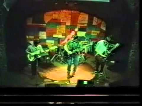 SUPERAGENTES - cry for a shadow (1997) ( The Beatles cover) Rober Vazquez bateria