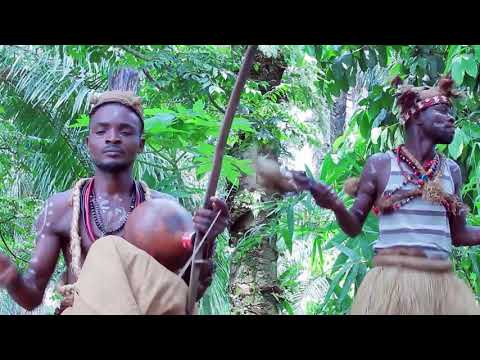 CLIP OFFICIEL VICKY-SANDUKU DANS EBWE-LANDA MUFOL