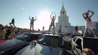 Смотреть онлайн Свадебный флешмоб в Казани
