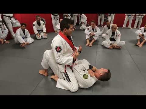 How to open an over-defensive mount (2022 Affiliate Camp)