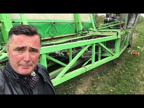 OE 4 / OE5 Shake & Catch Harvester in Apples October 2018