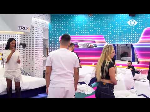 Banorët gjejnë nëpër krevate gotë me hudhra dhe vezë - BBVA 5