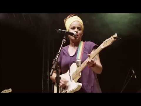 Karola Nunes e Pacha Ana  - Chorar - Sesc Arsenal