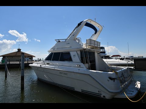 Sea-ray 370-SEDAN-BRIDGE video