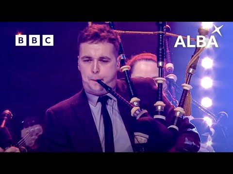 Skerryvore (feat Oban High School Pipe Band) - Soraidh Slàn & The Rise | Na Trads 2019 | BBC ALBA
