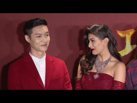 EXO Lay Gets Extremely Shy When Gorgeous Bollywood Actress Checks Him Out