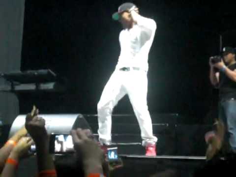 JPB & Bollebof  'Teach me how to dougie'