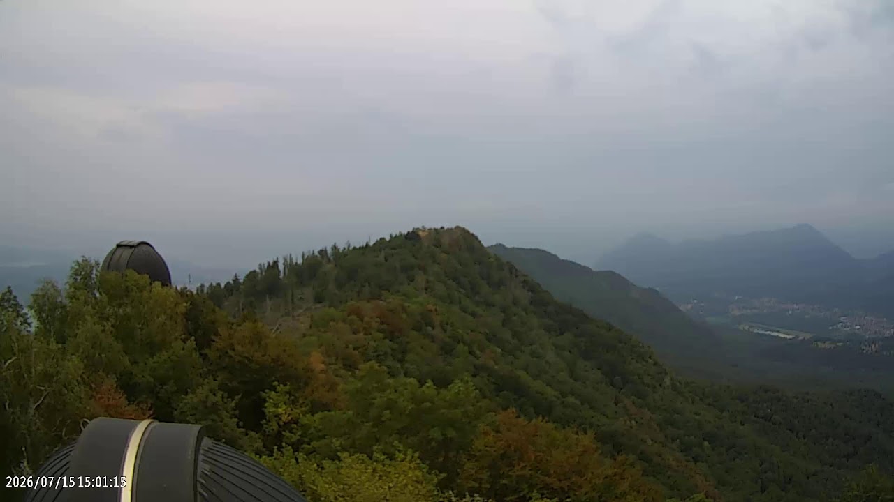 Live webcam view of Campo dei Fiori Observatory
