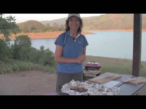 Foil Wrapped Chicken Dinner - Cook On The BBQ - Easy Clean Up - Rockin Robin Goes Camping!