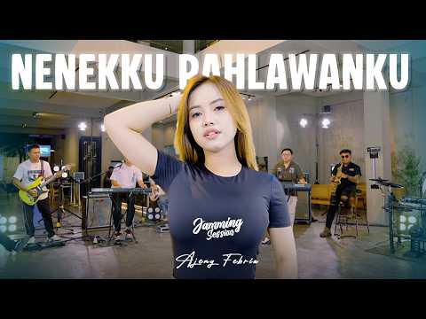 Thumbnail Video Nenekku Pahlawanku