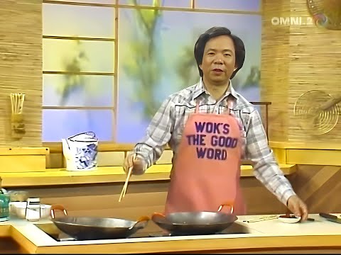 WOK WITH YAN - 35 - Stir-fry beef with zucchini & Cocktail won ton.