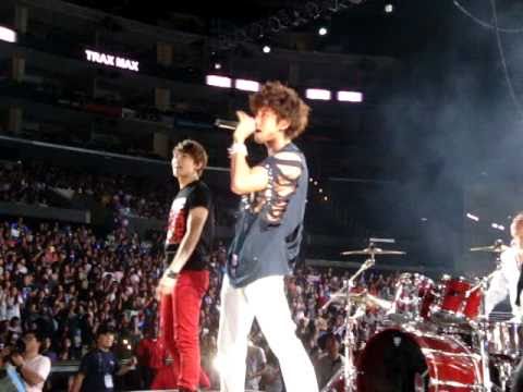 100904 Changmin, Super Junior & TRAX @ SM Town LA (short)