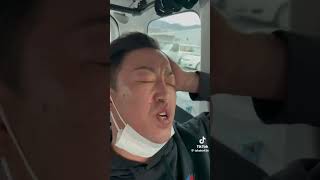 爆睡中にアロンアルファでイタズラ😜　#tiktok  #衝撃映像