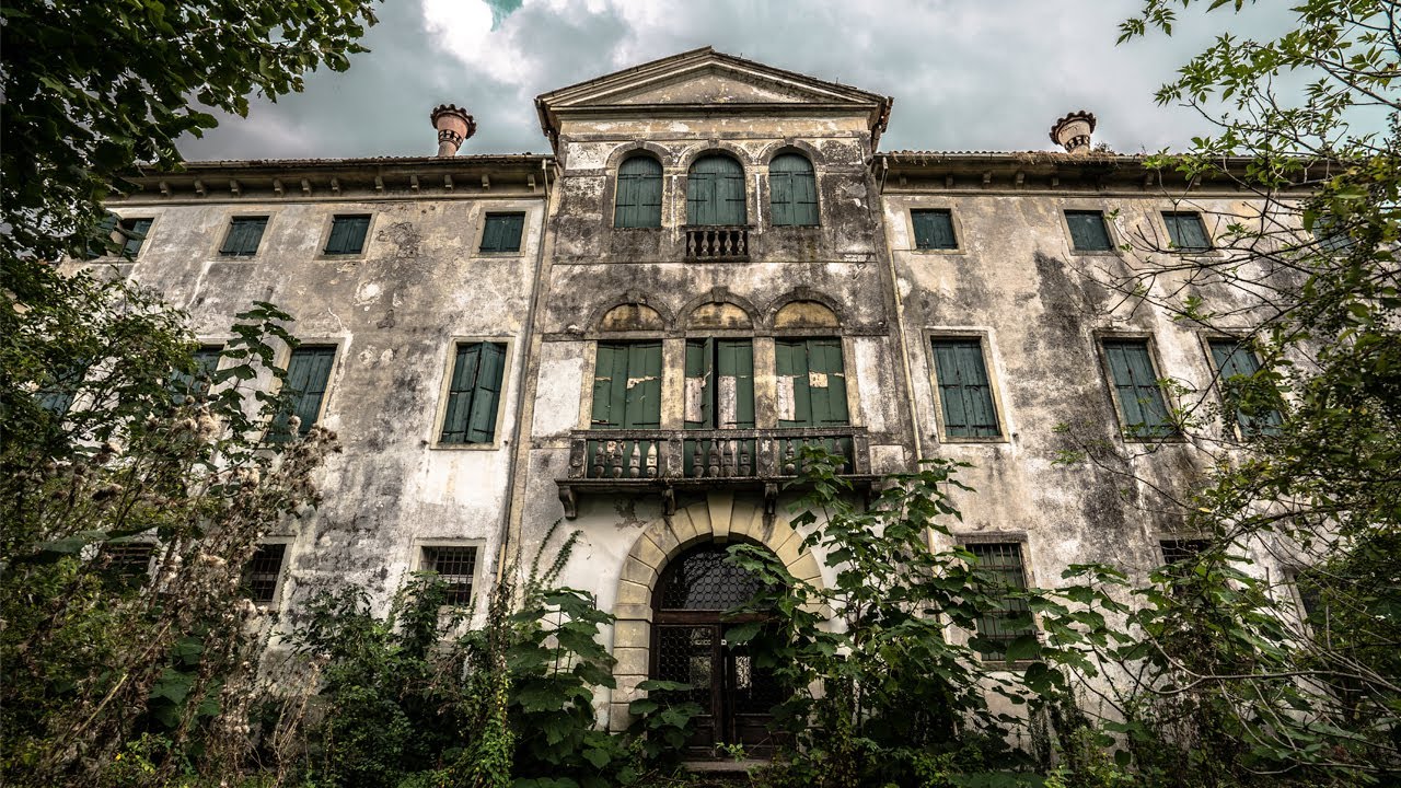 LOST GLORY | Giant abandoned Italian Palace of a noble Venetian family