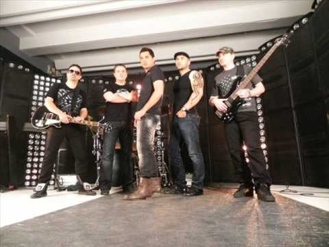 Darko Radovanovic Spava mala u dve postelje Live