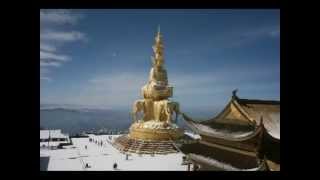 Video : China : On top a snow-covered Emei Shan : slideshow - video