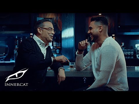 Ronald Borjas Feat  Gilberto Santa Rosa - ELLAS TE VAN LLEVANDO (Video Oficial)