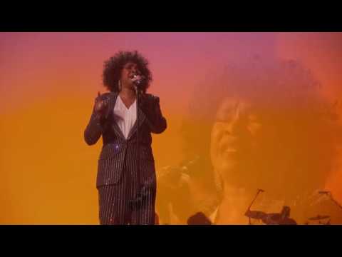 13 Ronee Martin  Diva Vocalist Sings Her Version of