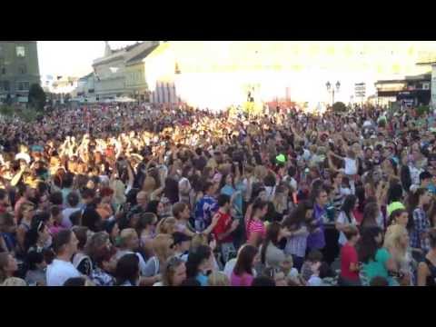 Flash Mob - Get Lucky (Novi Sad 7.9.2013.)