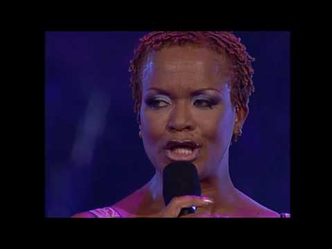 Ruth Jacott - Ik kan Echt Zonder Jou (Vals Verlangen Tour Live in Carrè) 2000