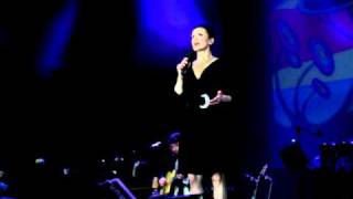 Luz Casal-Alma mia(Madrid Arena,4 de Febrero 2011)