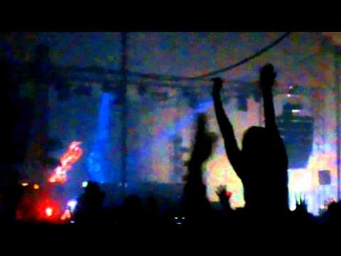 Alesso @ Tent Party London - Calling