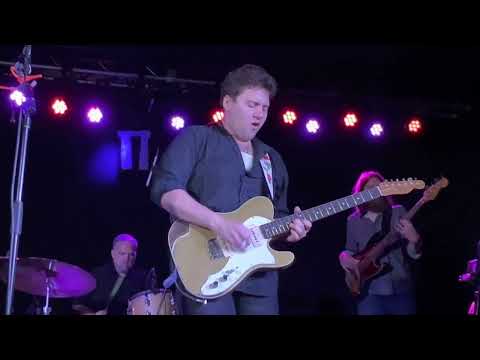 Gabe Stillman covering ‘Can’t Let Go’ by Sean Costello at Shank Hall in Milwaukee, WI USA - 8.17.22