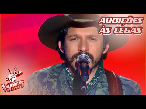 Edu Santa Fé canta 'Poeira' | Audições Às Cegas | The Voice Brasil 2015 | 4ª Temporada