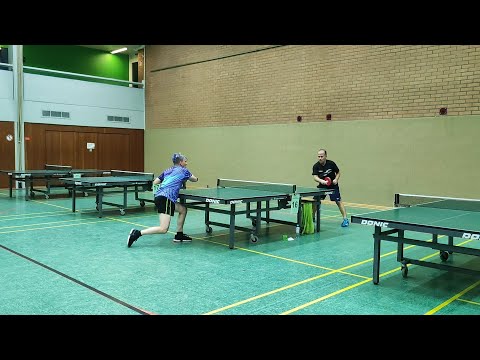 Lange Noppe vs Glanti - Kleine Materialschlacht zwischen Sascha Helten und Lars Kriegel beim Turnier