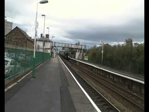 5043 Earl of Mount Edgcumbe at Flint with The North Wales Explorer 20/8/11