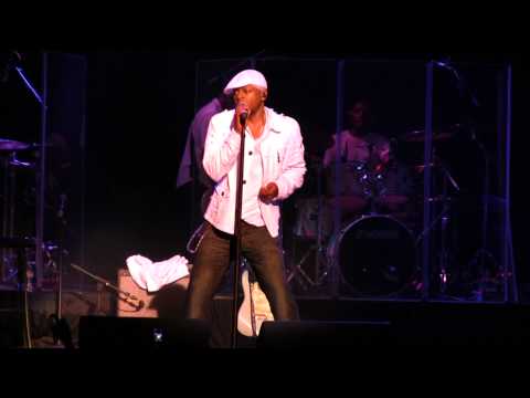 James Ross @ Mint Condition - Live In The Lou - This Is Funky As All Get Out!!!