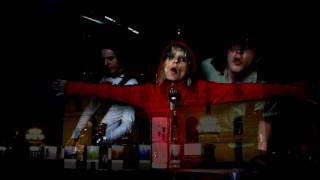 Matahari - Praha je láska i svině (official video) Matahari - Praha je láska i svině (official video)
