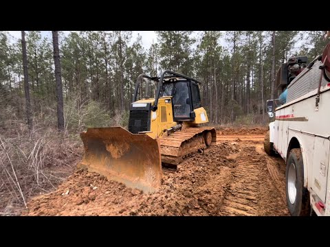 Cat D6k no start, fuel injector troubleshoot and replacement. #cat #heavyequipment  #fieldservice