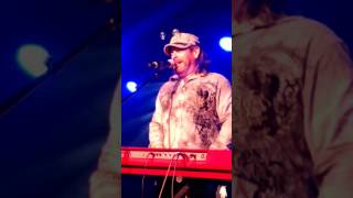 Barry Goudreau&#39;s Engine Room doing RTZs Rain Down on Me