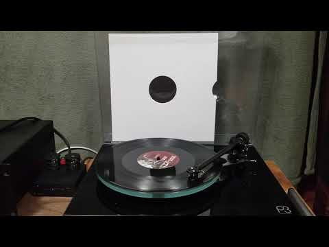 [WARPED 23AA] Fracus & Mozz ft. Vicky Fee - Hold On To Me (HU Intro Mix) [2007]